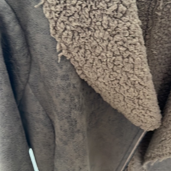 Fleece jacket - Picture 3 of 4